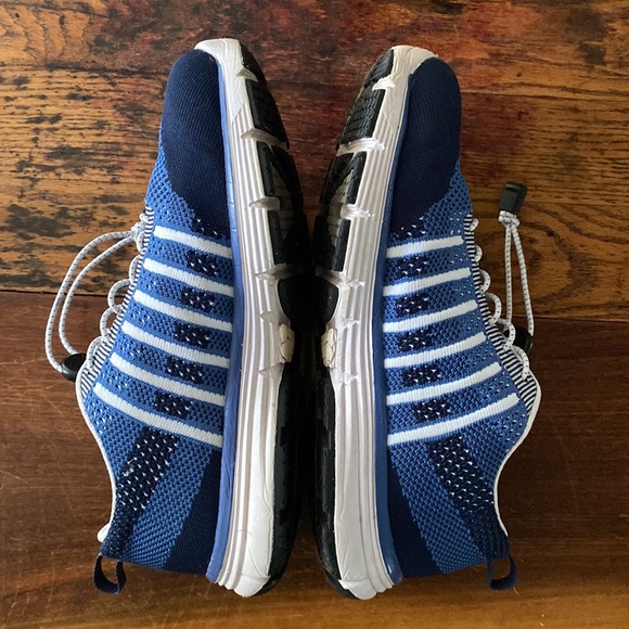 APEX running shoes. - Picture 2 of 5